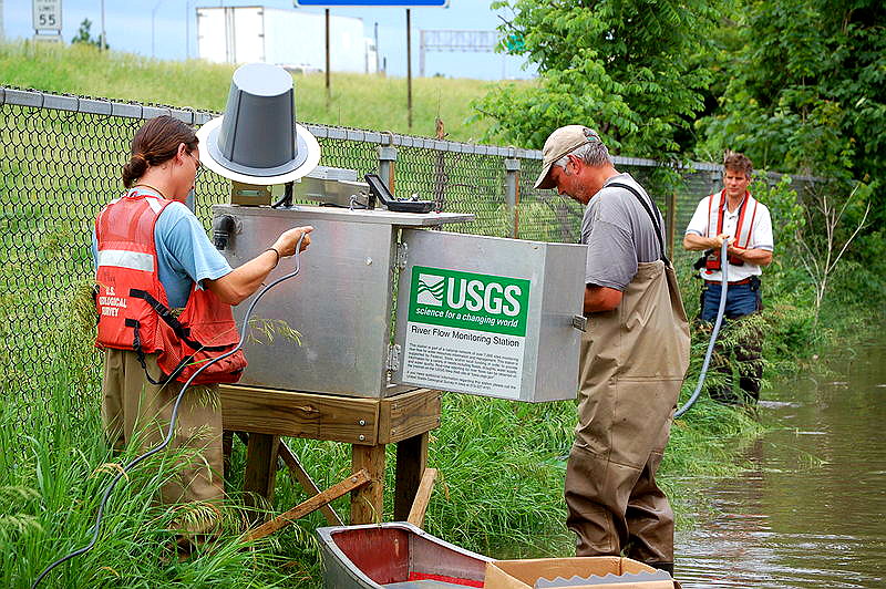 USGS Crews Measure Record Flooding in South-Central Texas